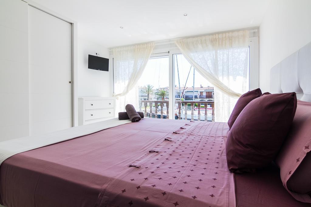 Vista Roses Mar - Casa Pescador Villa Empuriabrava Exteriör bild